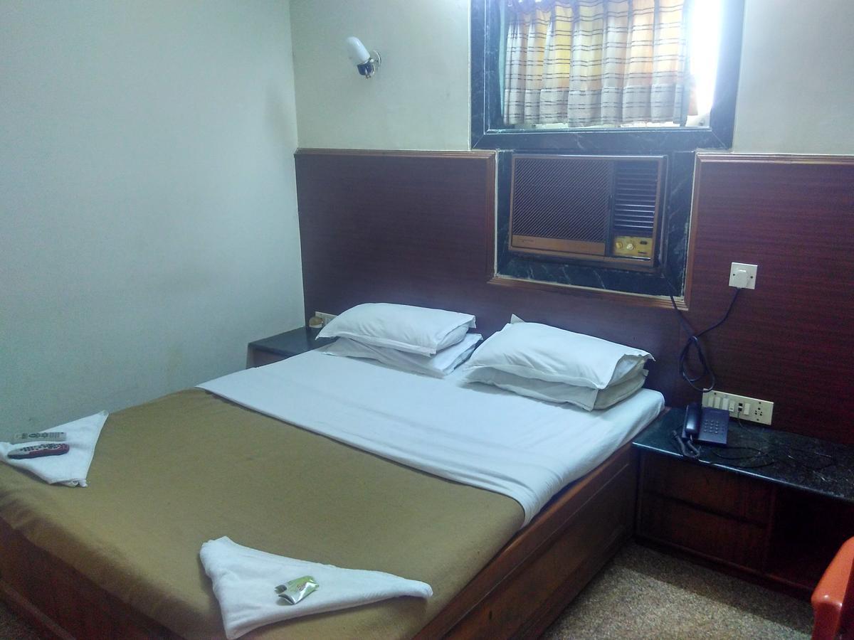 Hotel Subhash Midc Andheri 孟买 外观 照片