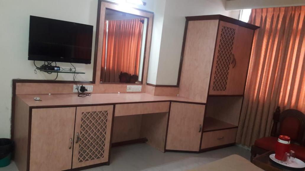 Hotel Subhash Midc Andheri 孟买 外观 照片